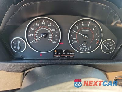 Zdjęcie 9 z 12 samochodu: 2017 BMW 330 I VIN:WBA8B9C57HK675835 - miniatura