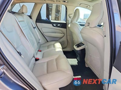 Zdjęcie 11 z 13 samochodu: 2021 VOLVO XC60 T5 INSCRIPTION VIN:YV4102DL2M1854974 - miniatura
