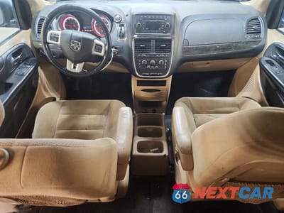 Zdjęcie 8 z 14 samochodu: 2015 DODGE GRAND CARAVAN SE VIN:2C4RDGBG8FR658257 - miniatura
