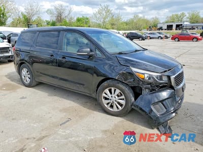 Czwarte zdjęcie samochodu z boku: 2017 KIA SEDONA LX VIN:KNDMB5C14H6233594 - miniatura