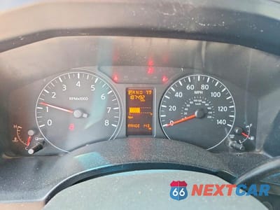 Zdjęcie 9 z 13 samochodu: 2016 NISSAN NV 3500 DELIVERY VAN VIN:1N6AF0LY0GN807343 - miniatura