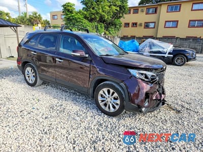 Czwarte zdjęcie samochodu z boku: 2015 KIA SORENTO EX VIN:5XYKU4A78FG586658 - miniatura