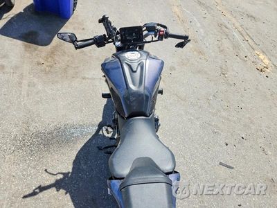 Zdjęcie 6 z 9 samochodu: 2024 YAMAHA MT07 VIN:JYARM32E7RA010453 - miniatura