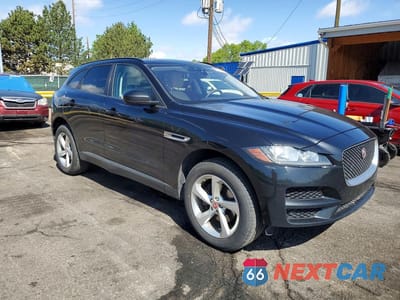 Czwarte zdjęcie samochodu z boku: 2017 JAGUAR F-PACE PREMIUM VIN:SADCJ2BN8HA892667 - miniatura