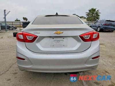 Zdjęcie 6 z 12 samochodu: 2017 CHEVROLET CRUZE LS VIN:1G1BC5SM3H7246601 - miniatura