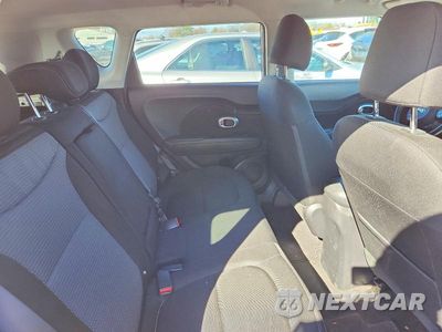 Zdjęcie 10 z 13 samochodu: 2017 KIA SOUL + VIN:KNDJP3A57H7410339 - miniatura