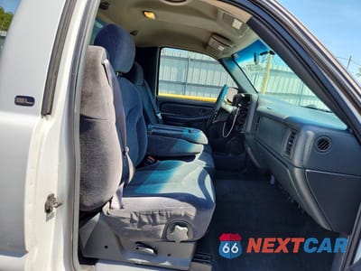 Zdjęcie 10 z 11 samochodu: 2000 GMC NEW SIERRA C1500 VIN:1GTEC14W5YZ360289 - miniatura