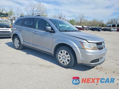 Czwarte zdjęcie samochodu z boku: 2017 DODGE JOURNEY SE VIN:3C4PDCAB1HT673401 - miniatura