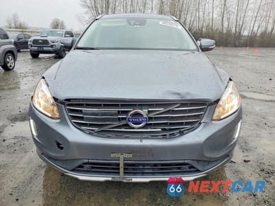 Piąte zdjęcie samochodu w środku: 2017 VOLVO XC60 T5 INSCRIPTION VIN:YV440MRU7H2153843 - miniatura