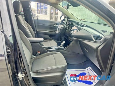 Piąte zdjęcie samochodu w środku: 2020 BUICK ENCORE GX SELECT VIN:KL4MMDSL2LB096513 - miniatura