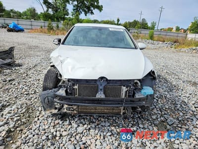 Piąte zdjęcie samochodu w środku: 2019 VOLKSWAGEN GOLF S VIN:3VWW57AUXKM028925 - miniatura