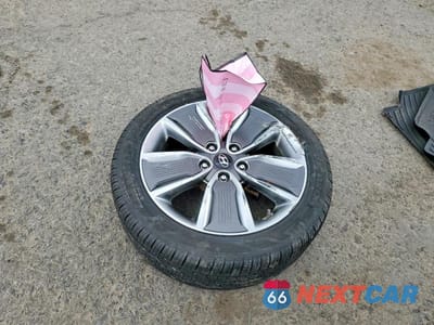 Zdjęcie 12 z 13 samochodu: 2019 HYUNDAI IONIQ LIMITED VIN:KMHC05LC9KU124761 - miniatura