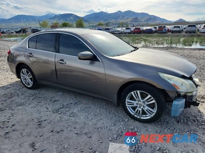 Czwarte zdjęcie samochodu z boku: 2012 INFINITI G37 SEDAN X VIN:JN1CV6AR2CM679865 - miniatura