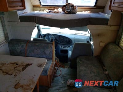 Piąte zdjęcie samochodu w środku: 2001 WINNEBAGO MINNIE 2529RG VIN:1FDXE45S51HA73722 - miniatura