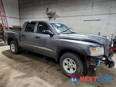 Czwarte zdjęcie samochodu z boku: 2011 DODGE DAKOTA SLT VIN:1D7RW3GK9BS686972 - miniatura