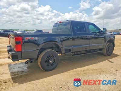 Trzecie zdjęcie samochodu z tyłu: 2025 FORD F250 SUPER DUTY VIN:1FT8W2BTXSED59981 - miniatura