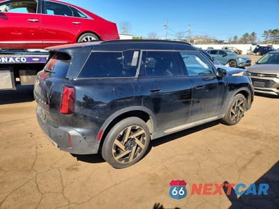 Trzecie zdjęcie samochodu z tyłu: 2025 MINI COUNTRYMAN S ALL4 VIN:WMZ23GA07S7R49630 - miniatura