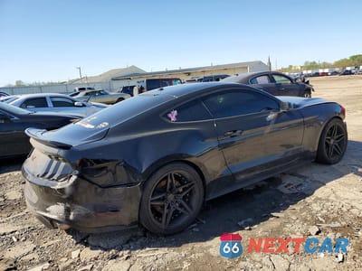 Trzecie zdjęcie samochodu z tyłu: 2020 FORD MUSTANG GT VIN:1FA6P8CF3L5117959 - miniatura