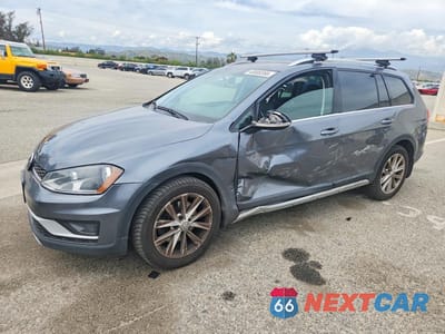 2017 VOLKSWAGEN GOLF ALLTRACK S 3VWM17AU0HM524215 - główne zdjęcie licytacji z USA - miniatura