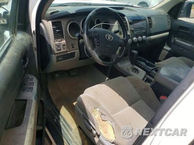 Zdjęcie 8 z 12 samochodu: 2011 TOYOTA TUNDRA DOUBLE CAB SR5 VIN:5TFRY5F14BX106460 - miniatura