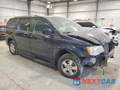 Czwarte zdjęcie samochodu z boku: 2011 DODGE GRAND CARAVAN CREW VIN:2D4RN5DG1BR661299 - miniatura