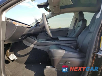 Zdjęcie 7 z 13 samochodu: 2022 TESLA MODEL Y VIN:7SAYGDEF2NF490780 - miniatura