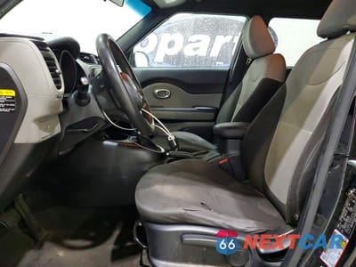 Zdjęcie 7 z 11 samochodu: 2015 KIA SOUL BASE VIN:KNDJN2A29F7805478 - miniatura