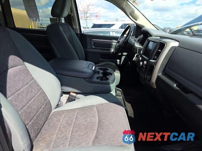Piąte zdjęcie samochodu w środku: 2015 RAM 1500 SLT VIN:3C6RR7LT1FG654271 - miniatura
