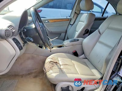 Zdjęcie 7 z 12 samochodu: 2007 MERCEDES-BENZ C 230 VIN:WDBRF52H07E027152 - miniatura
