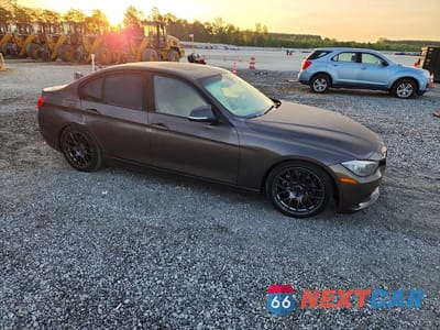 Czwarte zdjęcie samochodu z boku: 2014 BMW 328 D VIN:WBA3D3C56EK154263 - miniatura
