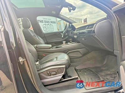 Piąte zdjęcie samochodu w środku: 2017 AUDI Q7 PREMIUM PLUS VIN:WA1LAAF72HD031138 - miniatura