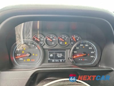 Zdjęcie 9 z 13 samochodu: 2022 CHEVROLET SILVERADO K1500 CUSTOM VIN:1GCPDBEK3NZ564687 - miniatura