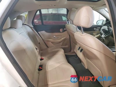 Zdjęcie 11 z 12 samochodu: 2021 MERCEDES-BENZ GLC 300 4MATIC VIN:W1N0G8EB9MV272830 - miniatura