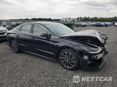Czwarte zdjęcie samochodu z boku: 2021 HYUNDAI SONATA LIMITED VIN:5NPEH4J21MH112014 - miniatura