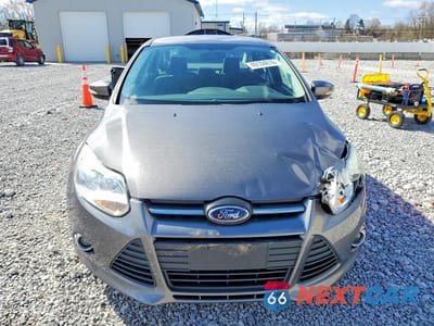 Piąte zdjęcie samochodu w środku: 2012 FORD FOCUS SE VIN:1FAHP3F28CL381551 - miniatura