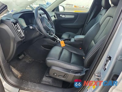 Zdjęcie 7 z 13 samochodu: 2024 VOLVO XC40 ULTIMATE VIN:YV4L12UM7R2346564 - miniatura