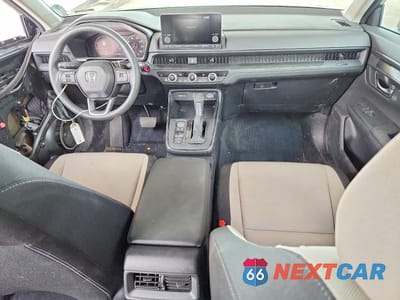 Zdjęcie 8 z 13 samochodu: 2025 HONDA CR-V EX VIN:5J6RS3H45SL010500 - miniatura