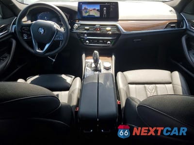 Zdjęcie 8 z 12 samochodu: 2022 BMW 530 I VIN:WBA53BH0XNWX57986 - miniatura