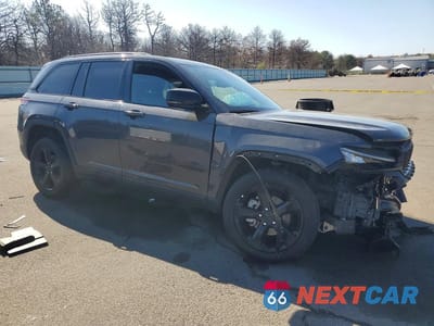 Czwarte zdjęcie samochodu z boku: 2025 JEEP GRAND CHEROKEE LIMITED VIN:1C4RJHBG5SC299189 - miniatura