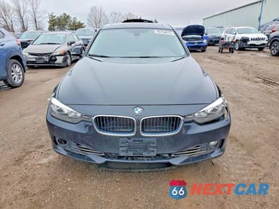 Piąte zdjęcie samochodu w środku: 2013 BMW 328 XI VIN:WBA3B3C51DF540330 - miniatura