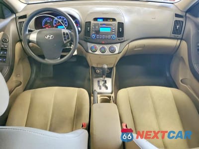 Zdjęcie 8 z 12 samochodu: 2010 HYUNDAI ELANTRA GLS VIN:KMHDU4AD3AU132349 - miniatura