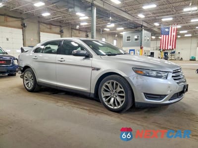 Czwarte zdjęcie samochodu z boku: 2013 FORD TAURUS LIMITED VIN:1FAHP2F83DG127982 - miniatura