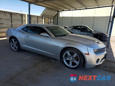 Czwarte zdjęcie samochodu z boku: 2012 CHEVROLET CAMARO LT VIN:2G1FB1E35C9170726 - miniatura