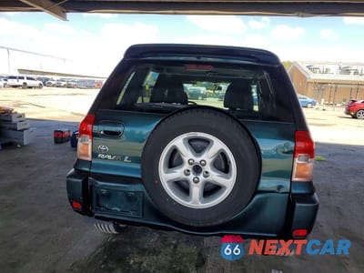 Zdjęcie 6 z 11 samochodu: 2002 TOYOTA RAV4 BASE VIN:JTEHH20V826036727 - miniatura