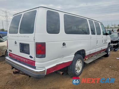 Trzecie zdjęcie samochodu z tyłu: 2003 FORD ECONOLINE E350 SUPER DUTY WAGON VIN:1FBSS31L83HA43878 - miniatura