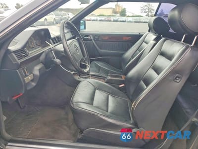 Zdjęcie 7 z 12 samochodu: 1995 MERCEDES-BENZ E-CLASS 320 VIN:WDBEA66EXSC276601 - miniatura