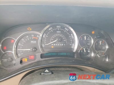 Zdjęcie 9 z 13 samochodu: 2004 CHEVROLET TAHOE K1500 VIN:1GNEK13T14J313528 - miniatura