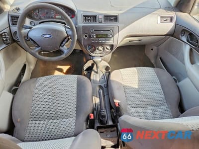 Zdjęcie 8 z 13 samochodu: 2007 FORD FOCUS ZXW VIN:1FAHP36N77W187415 - miniatura