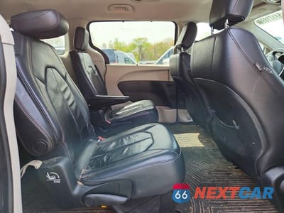 Zdjęcie 11 z 13 samochodu: 2017 CHRYSLER PACIFICA TOURING L VIN:2C4RC1BG4HR824034 - miniatura