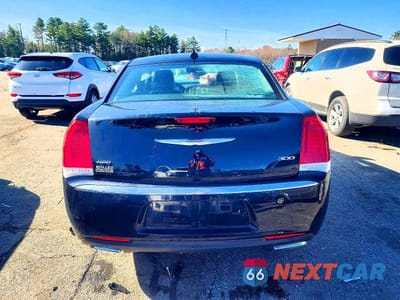 Zdjęcie 6 z 12 samochodu: 2017 CHRYSLER 300 LIMITED VIN:2C3CCARG7HH547269 - miniatura